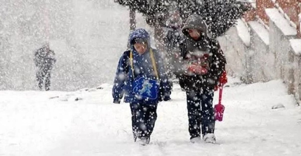 İstanbul’da Okullara Kar Tatili: 12 Ocak Pazartesi Eğitime 1 Gün Ara