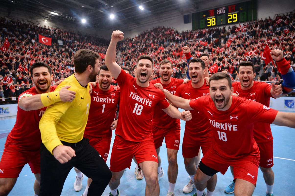 A Milli Erkek Hentbol Takımı 2028 Avrupa Şampiyonası Gruplarına Bir Adım Daha Yaklaştı